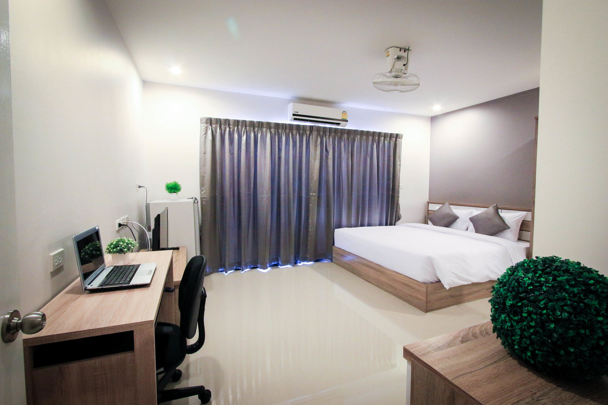 Vipa House Phuket - SHA Extra Plus Exteriör bild